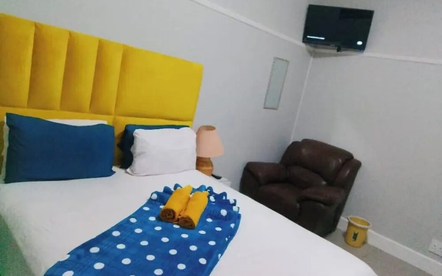 Neo & ruks guest house goodwood