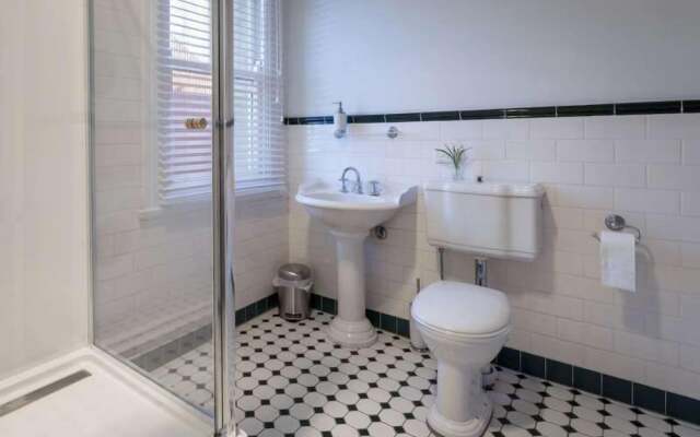 Bathurst Royal Apartments