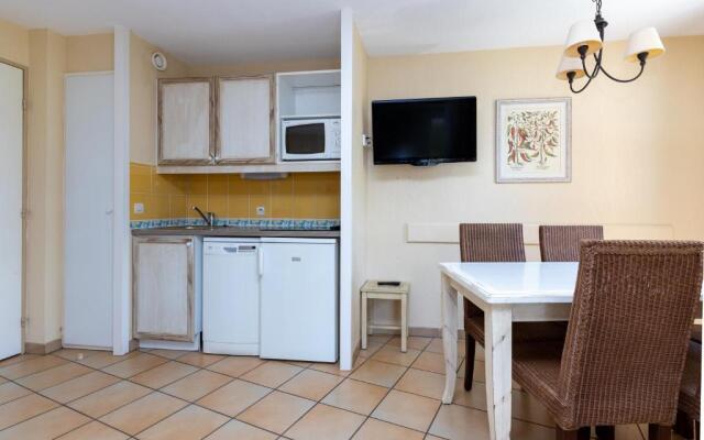 Le Gouic Joli Appartement Piscine