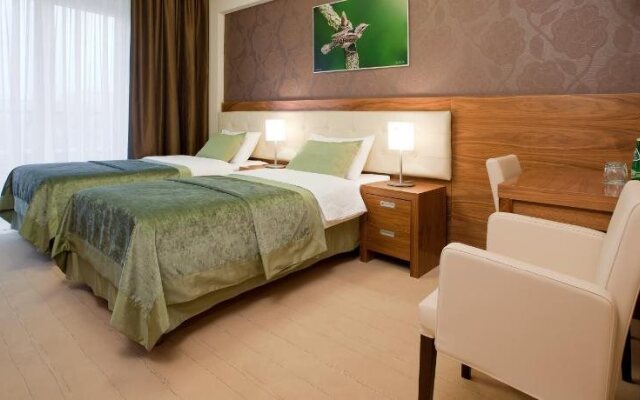 Hotel Platinum