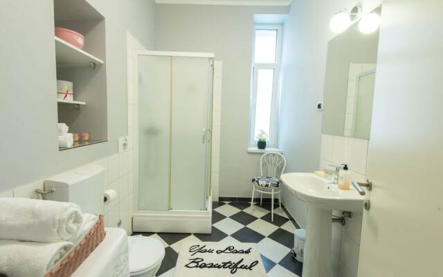 Apartments Galleria Chill