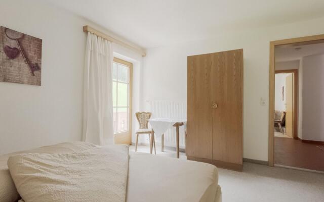 Lovely Apartment in Hainzenberg