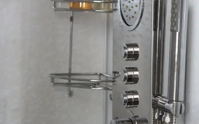 The Waves: Yorkshire Coast B&B