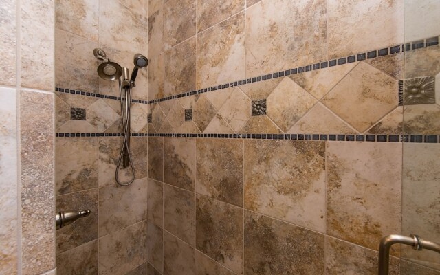 Rvh_376r Gathering Elegance 5 Bedroom Villa