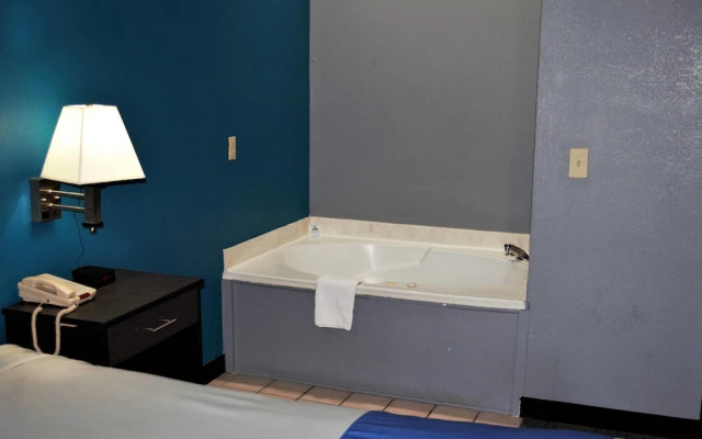 Days Inn by Wyndham Montgomery