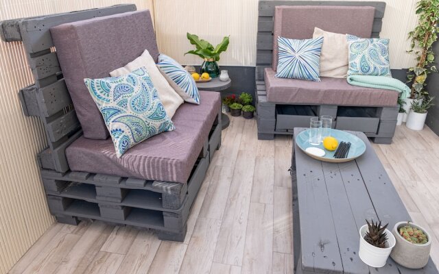 Apartamento de diseño centrico con terraza espectacular