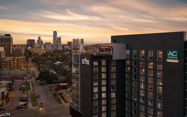 AC Hotel Austin-University