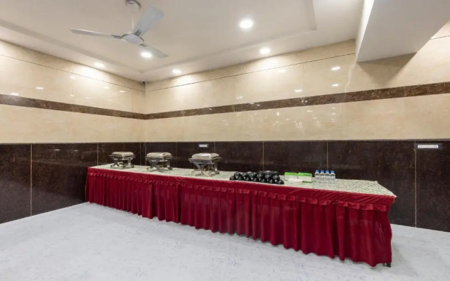 OYO Capitol O Mvm Residency
