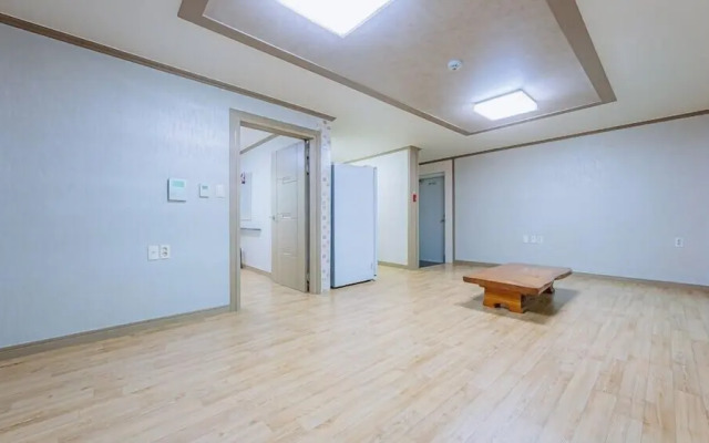 Geoje Swim Pension