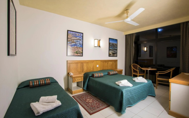 Canifor Hotel