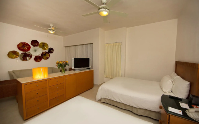 Ambiance Suites Cancun