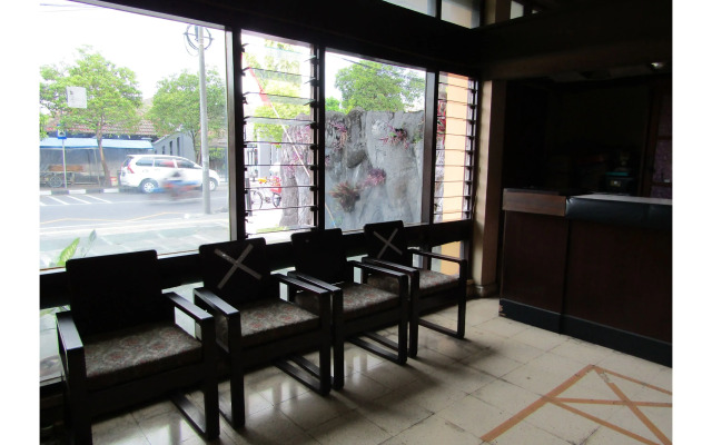 Hotel Bakti