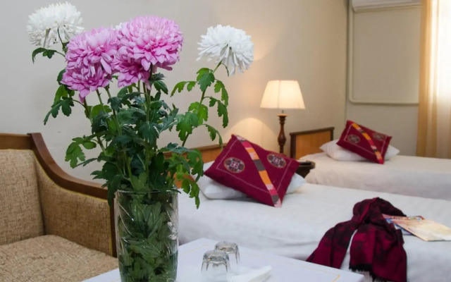 Jipek Joli Inn