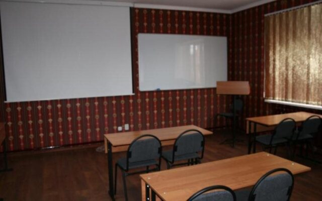 Hotel Izumrud