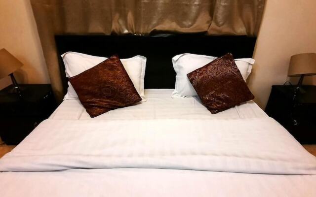 Rehana Al-Worood Khamis Mushait