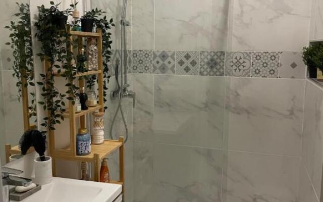 BY NEPTUNE - Appartement rustique SPA - Proche Paris