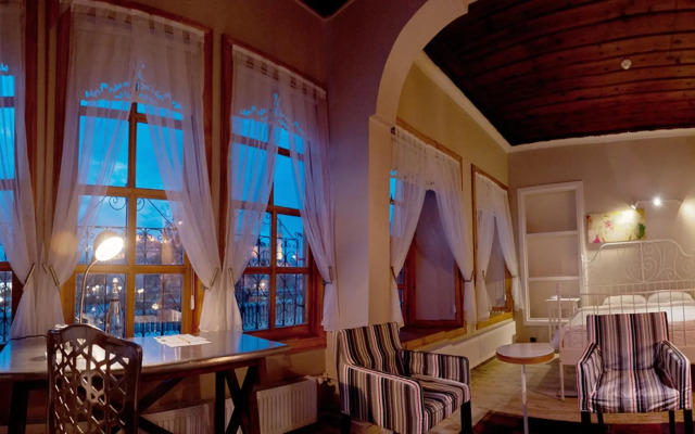 Hich Hotel Konya
