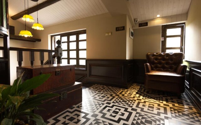 William's Toffee Mansion