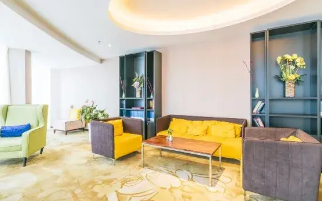 Tiantian Rujia Business Hotel