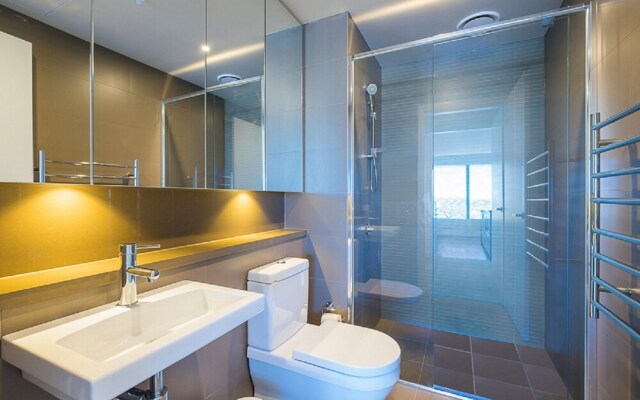 Australian Tower Stay