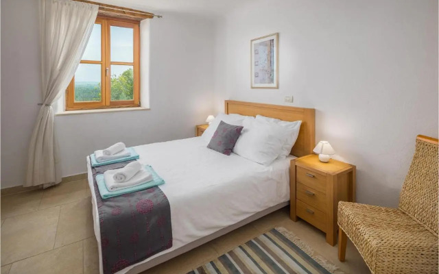 Holiday home Baredine bb IV