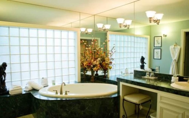 The Sanford House Inn & Spa