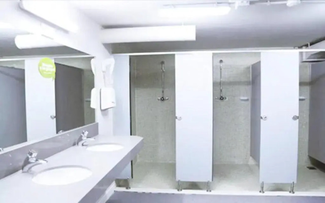 Hola Hostal Eixample - Hostel