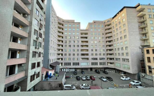 Armenak Apartment Северный проспект,Northern Avenue