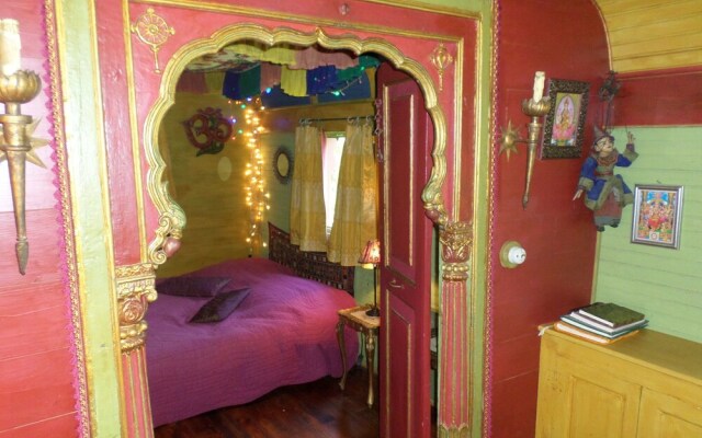 Les Roulottes de la Serve