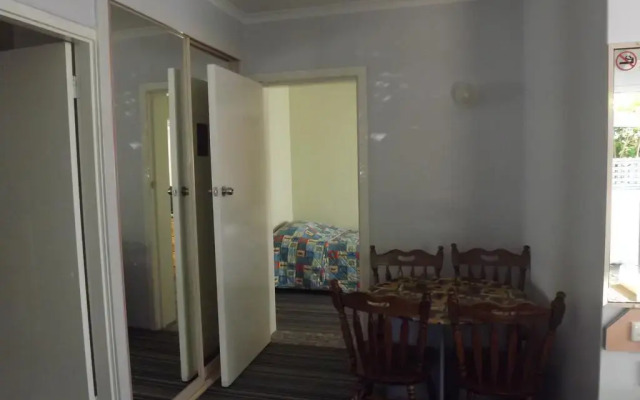 Golden Sands Motor Inn Forster