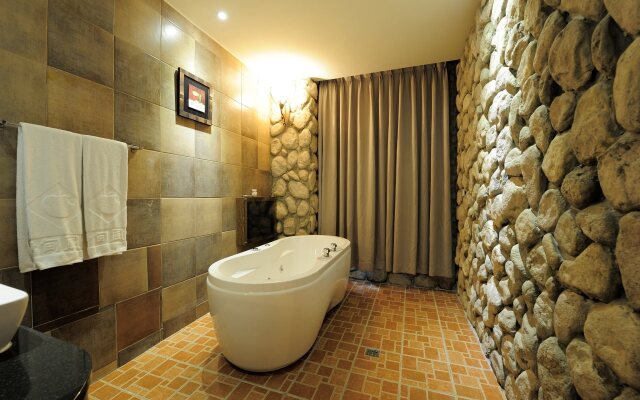 Eden Exoticism Planet Hotel
