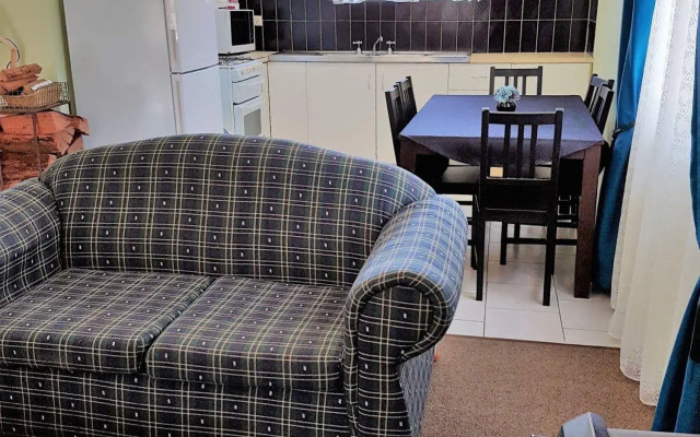 Murray Gardens Cottages & Motel