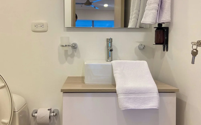 w Marvelous Loft With Balcony in Crespo