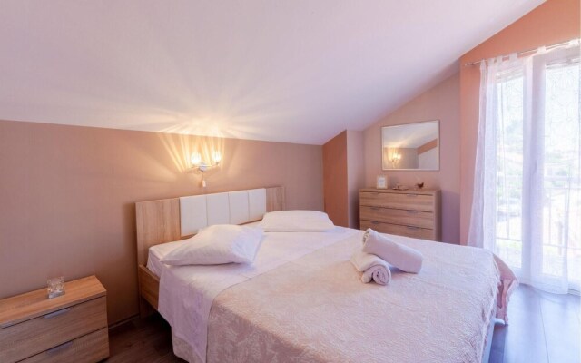 Nice Home in Prigradica With Wifi and 1 Bedrooms