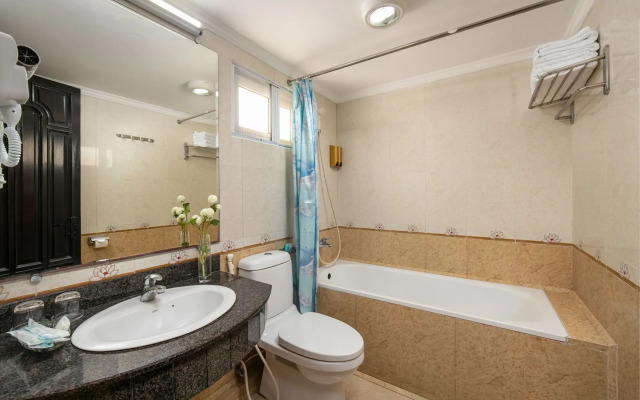 Little Diamond Hotel