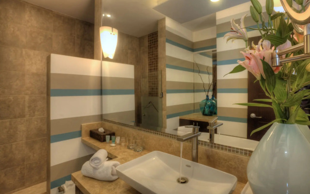 Pinnacle Resorts 180