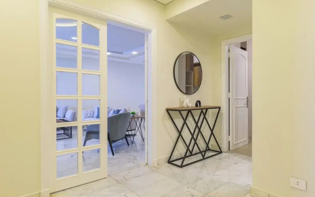 Crest - 3 Bedroom Apartment in Hamra