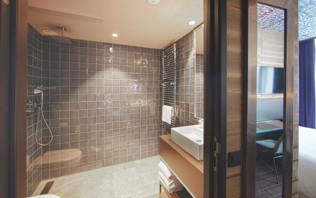 Apollo Hotel Amsterdam, a Tribute Portfolio Hotel