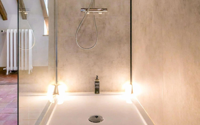 Ibis Styles Dijon Sud Domaine De Beauregard 21600 Longvic