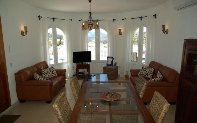 Villa Sally