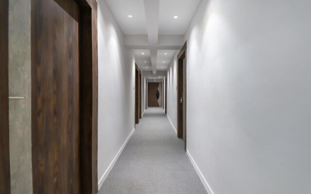OYO 75323 Hotel Shree Nivas