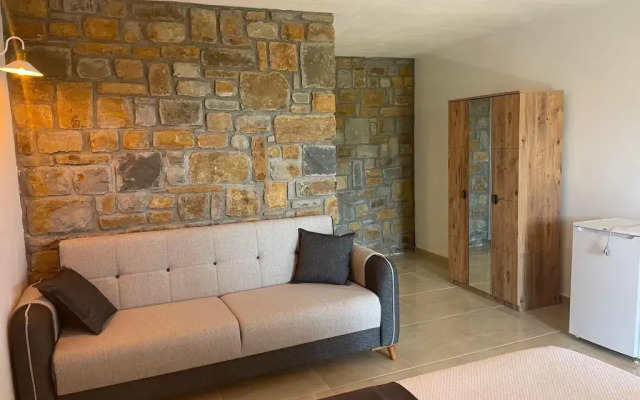 Imbrossa Hotel