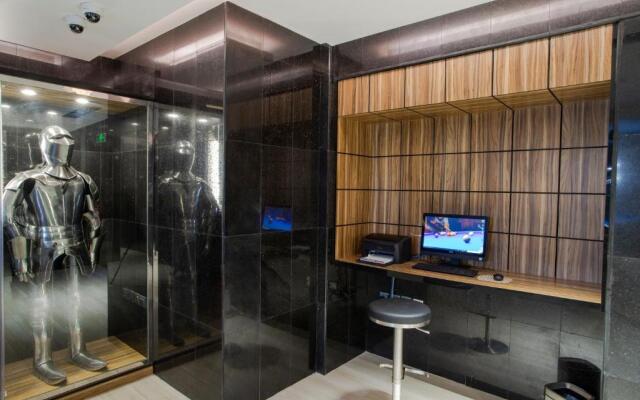 Platinum Hotel