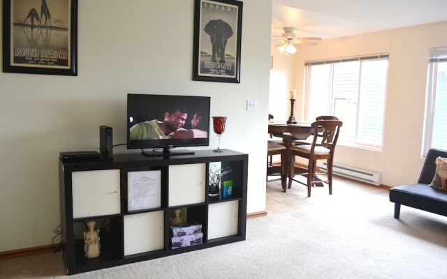 Sunny Westlake Suites by Metro