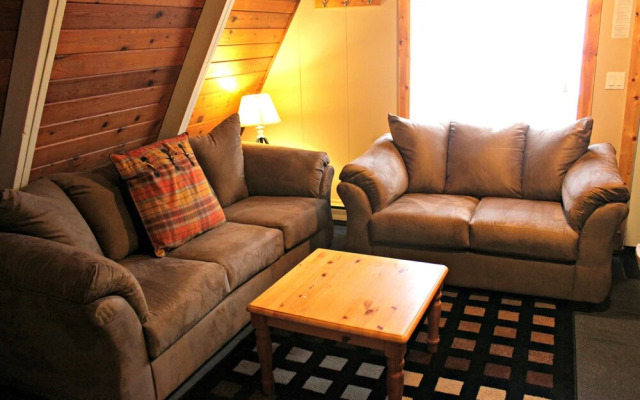 Red MountainVillageHomesCabins