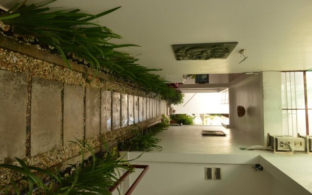 Ropanha Boutique Hotel