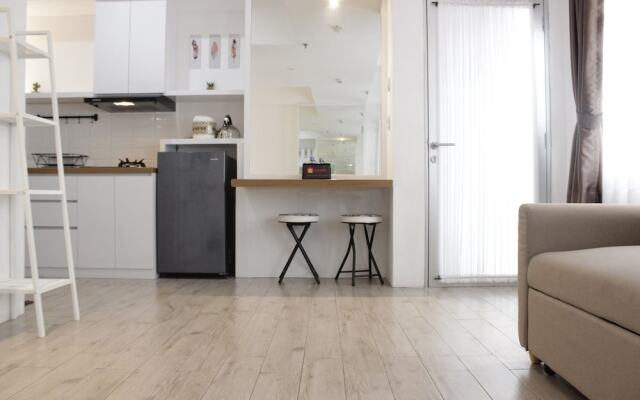 Modern Chic Studio Room at Grand Asia Afrika Apartment
