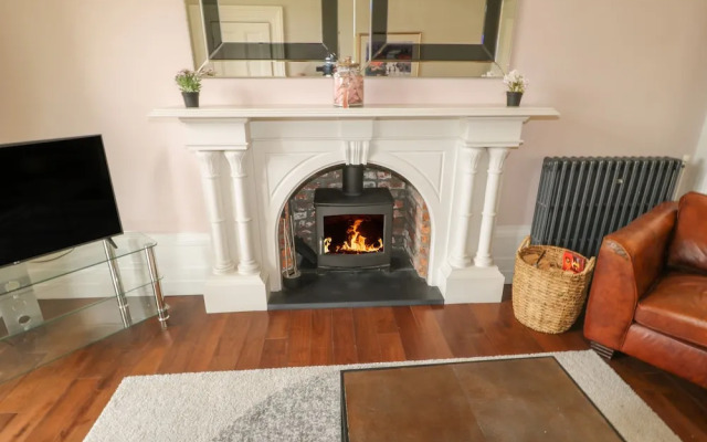 Ash Villa