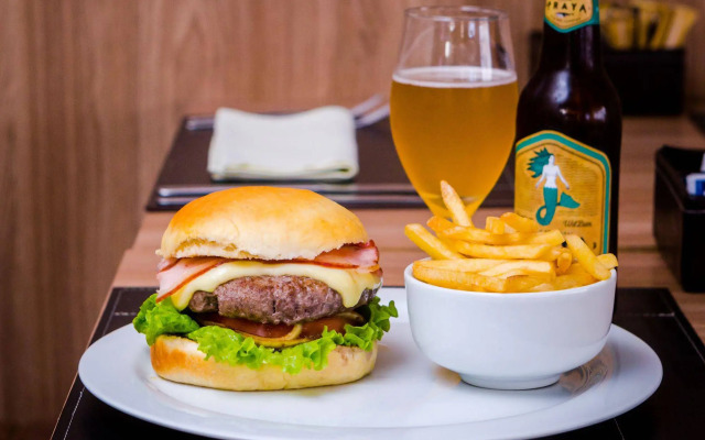 Ritz Copacabana Hotel