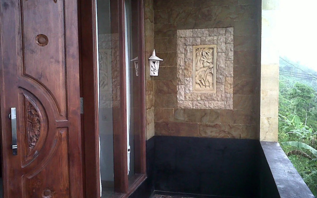 Amerta Sari Hotel & Restaurant